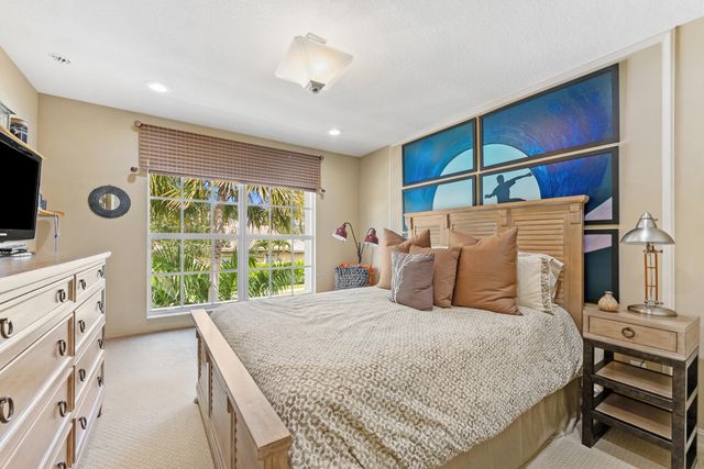 11790 Foxbriar Lake Trail, Boynton Beach, FL 33473