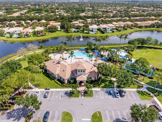 11790 Foxbriar Lake Trail, Boynton Beach, FL 33473