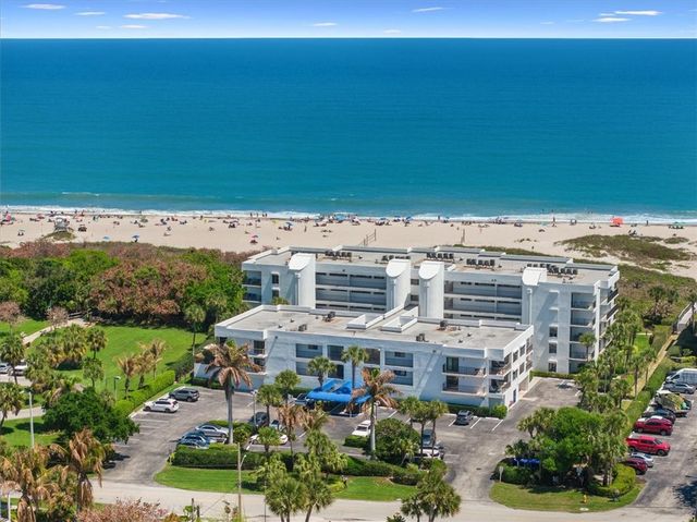 1700 Ocean Drive 202V, Vero Beach, FL 32963