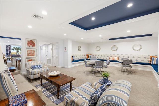 1700 Ocean Drive 202V, Vero Beach, FL 32963