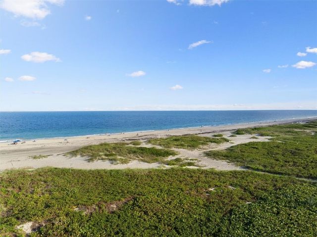 1700 Ocean Drive 202V, Vero Beach, FL 32963