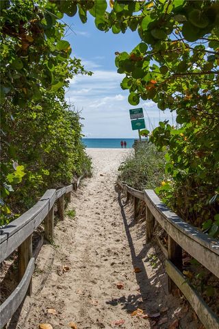 1700 Ocean Drive 202V, Vero Beach, FL 32963