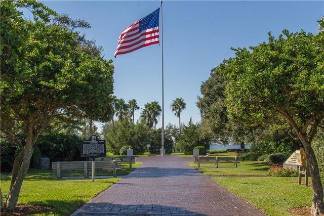 1700 Ocean Drive 202V, Vero Beach, FL 32963