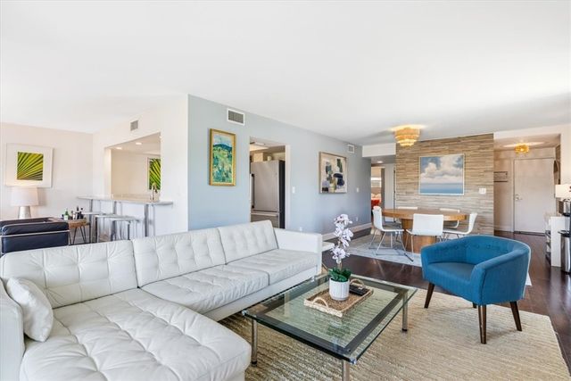 1700 Ocean Drive 202V, Vero Beach, FL 32963