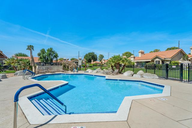 9 Acapulco Drive, Palm Desert, CA 92260