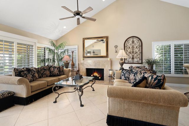 9 Acapulco Drive, Palm Desert, CA 92260