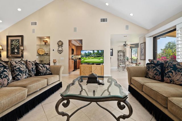 9 Acapulco Drive, Palm Desert, CA 92260