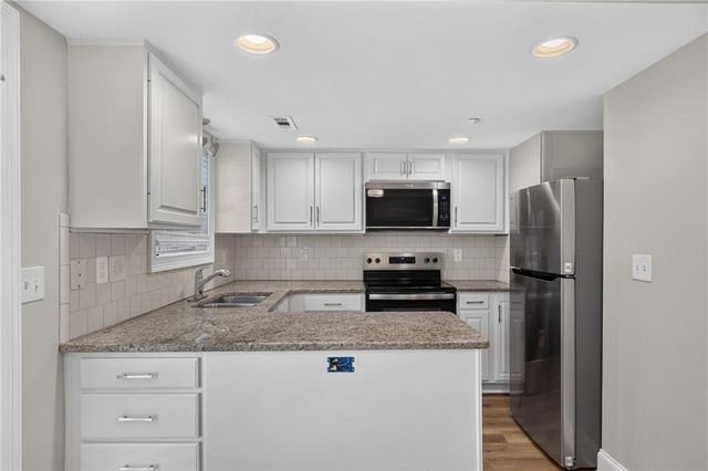 1 Villa Court SE, Smyrna, GA 30080