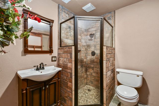 212 E Washington Avenue, Pierce City, MO 65723