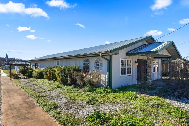 212 E Washington Avenue, Pierce City, MO 65723