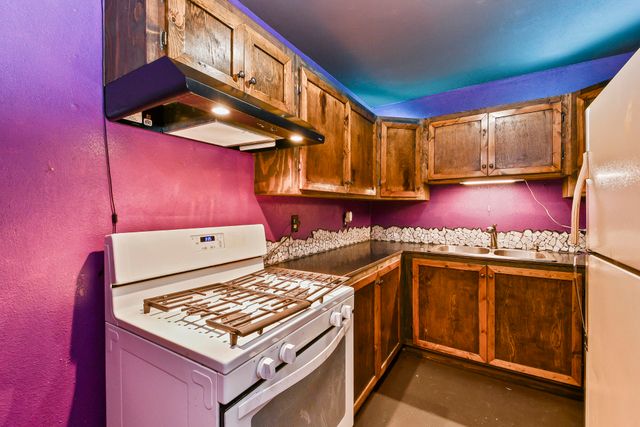 212 E Washington Avenue, Pierce City, MO 65723