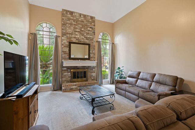 12910 Lake Mist Drive, Cypress, TX 77429