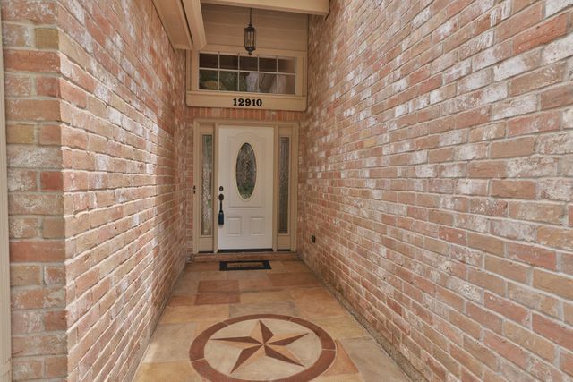 12910 Lake Mist Drive, Cypress, TX 77429