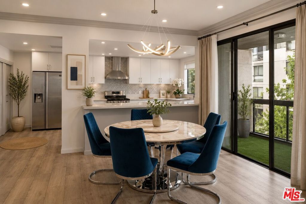 324 N Palm Drive 307, Beverly Hills, CA 90210