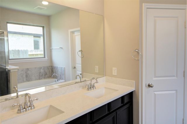 523 Timber Voyage Court, Conroe, TX 77304