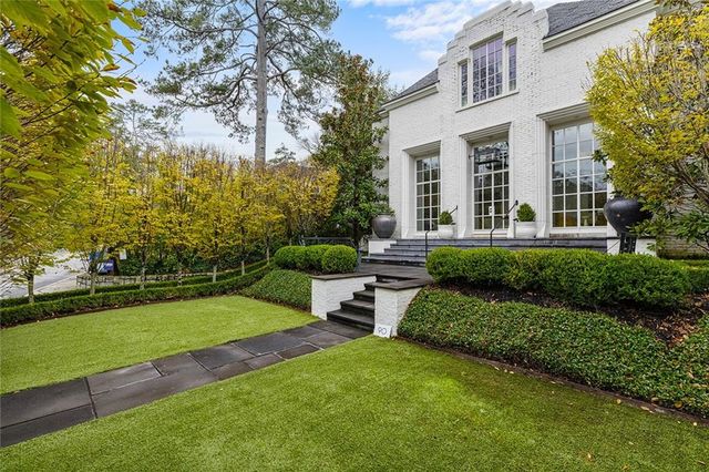 90 Polo NE Drive, Atlanta, GA 30309