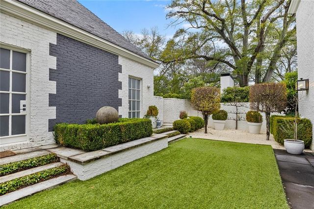 90 Polo NE Drive, Atlanta, GA 30309