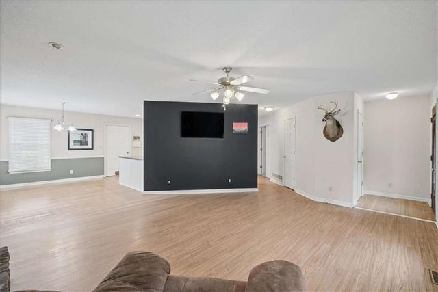 372 Highway 101, Dallas, GA 30157