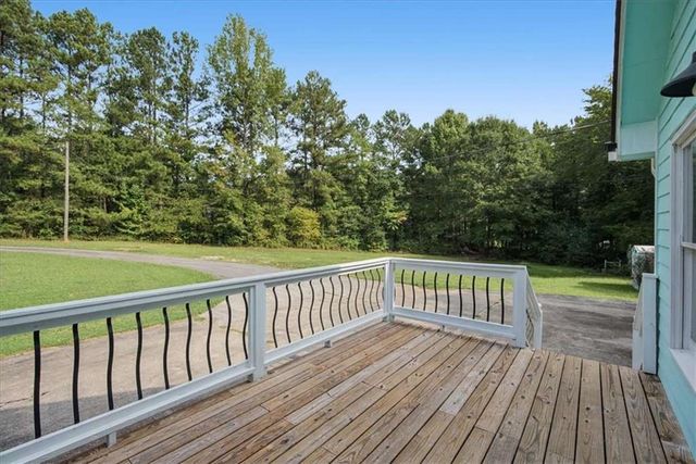 372 Highway 101, Dallas, GA 30157