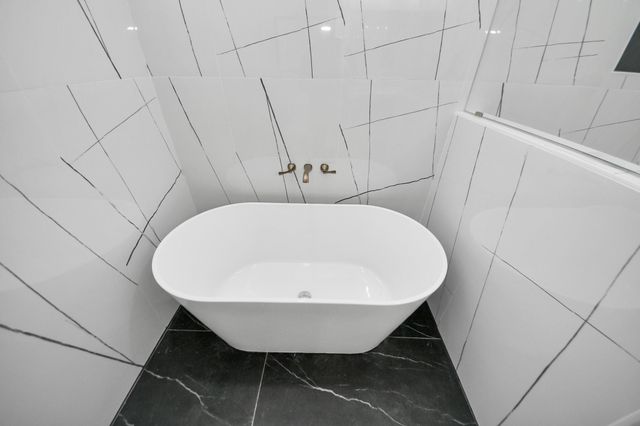 2014 Blodgett Street, Houston, TX 77004