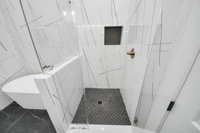 2014 Blodgett Street, Houston, TX 77004