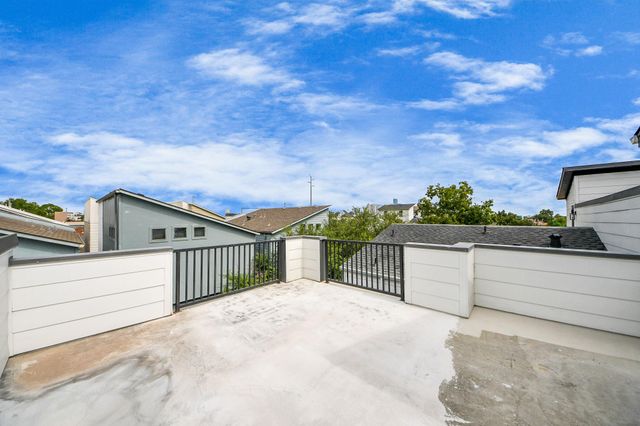 2014 Blodgett Street, Houston, TX 77004