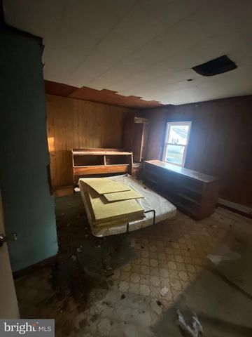 121 PEACE LN, Glassboro, NJ 08028