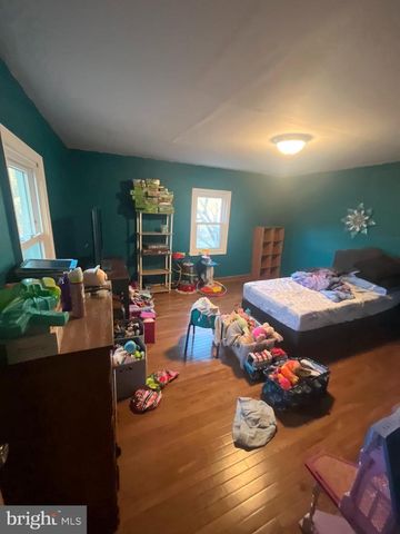 121 PEACE LN, Glassboro, NJ 08028