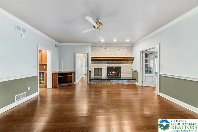 8 Harding Court, Bethlehem Twp, PA 18045