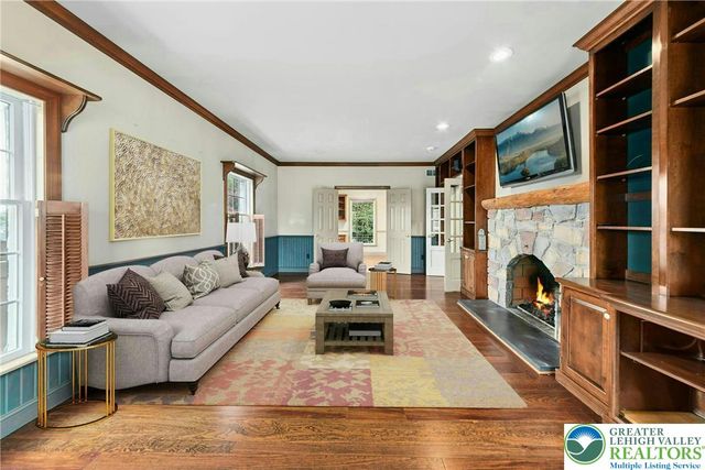 8 Harding Court, Bethlehem Twp, PA 18045