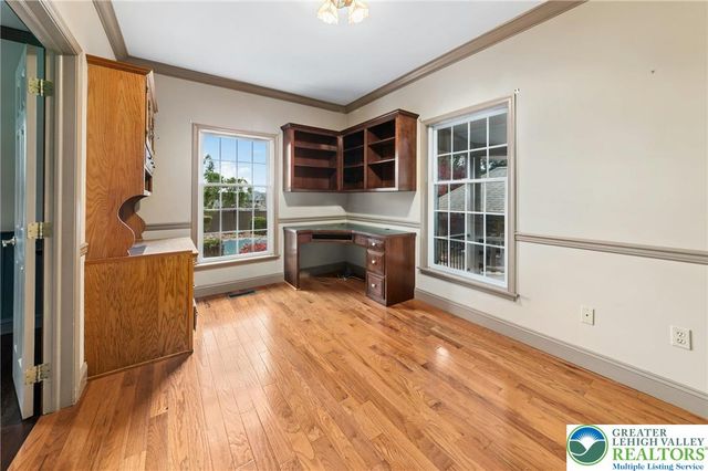 8 Harding Court, Bethlehem Twp, PA 18045