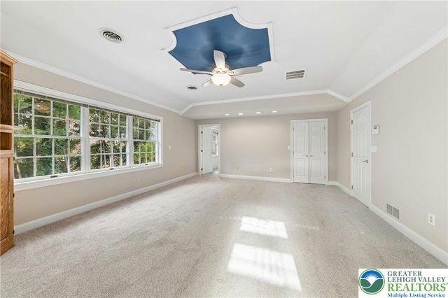 8 Harding Court, Bethlehem Twp, PA 18045