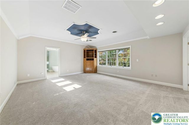 8 Harding Court, Bethlehem Twp, PA 18045