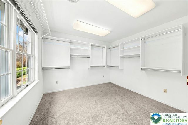 8 Harding Court, Bethlehem Twp, PA 18045