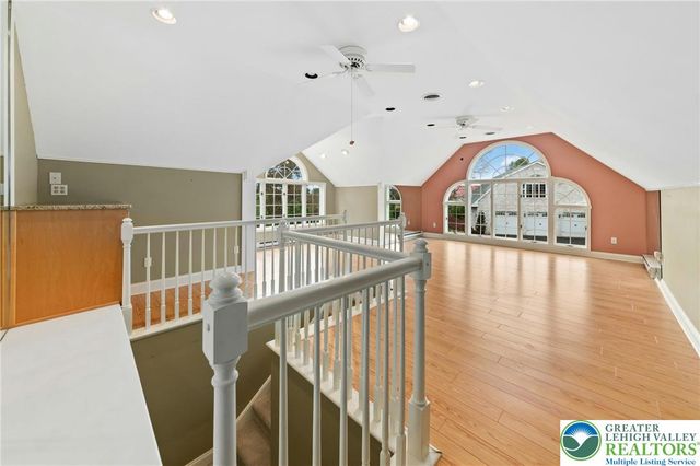 8 Harding Court, Bethlehem Twp, PA 18045