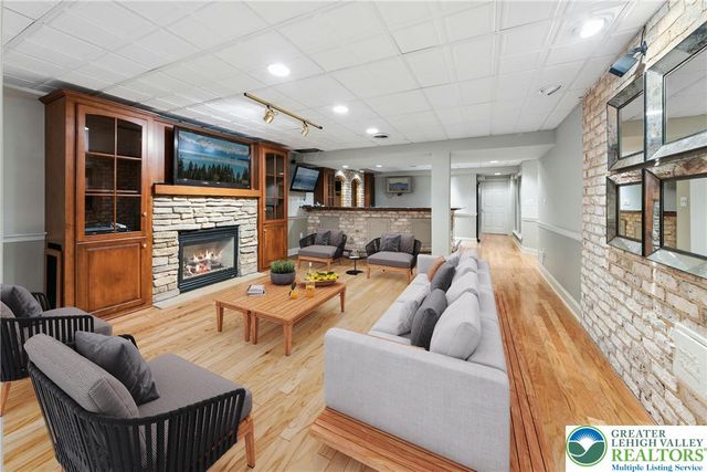 8 Harding Court, Bethlehem Twp, PA 18045