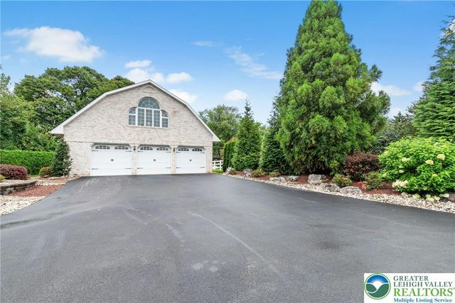 8 Harding Court, Bethlehem Twp, PA 18045