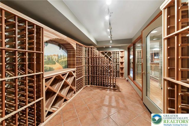 8 Harding Court, Bethlehem Twp, PA 18045