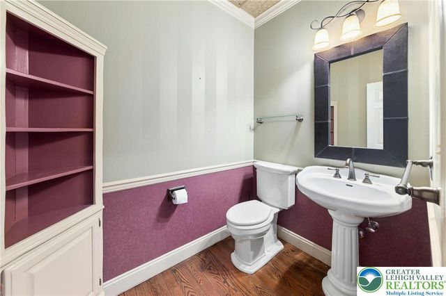 8 Harding Court, Bethlehem Twp, PA 18045