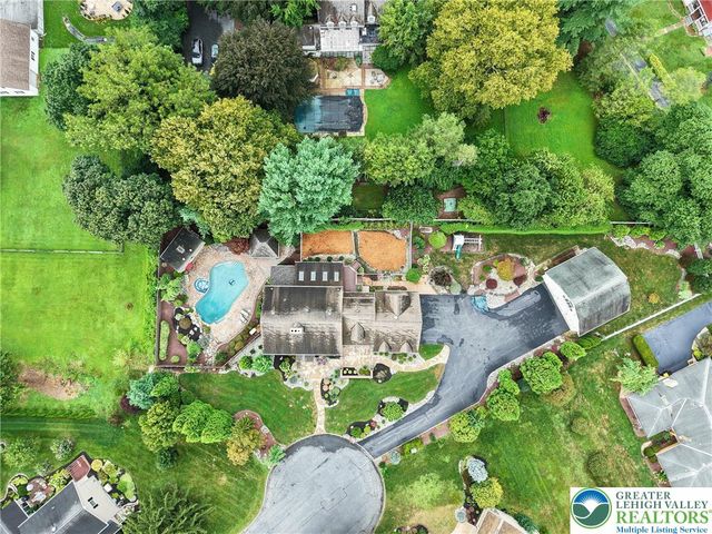 8 Harding Court, Bethlehem Twp, PA 18045