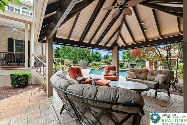 8 Harding Court, Bethlehem Twp, PA 18045