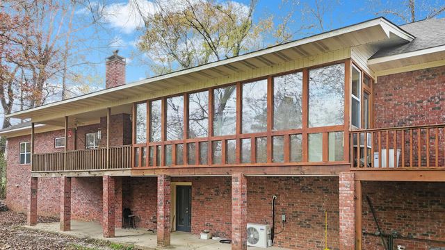 72 RANCH Road, Arkadelphia, AR 71923