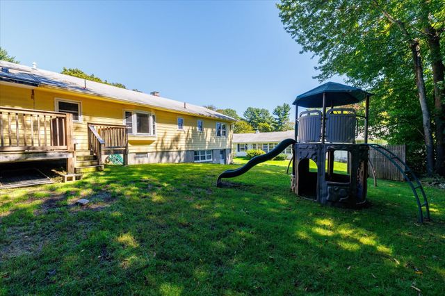 36 Barry Rd, Worcester, MA 01609