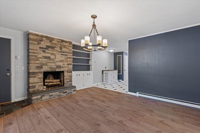 36 Barry Rd, Worcester, MA 01609