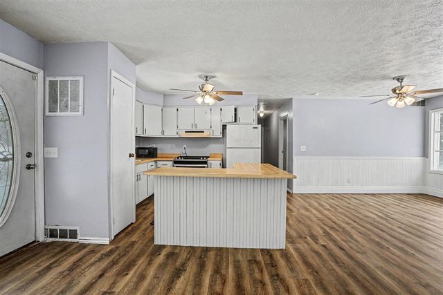 57153 M-51, Dowagiac, MI 49047