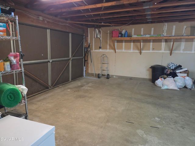 40104 174th Street, Lake Los Angeles, CA 93591