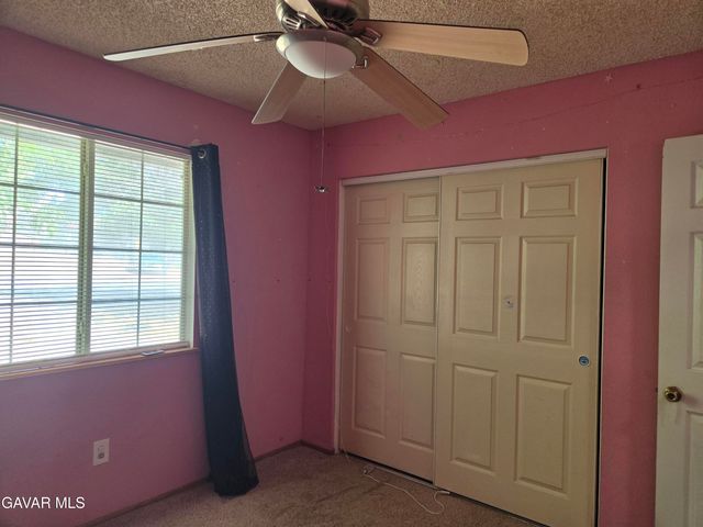 40104 174th Street, Lake Los Angeles, CA 93591