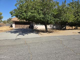 40104 174th Street, Lake Los Angeles, CA 93591