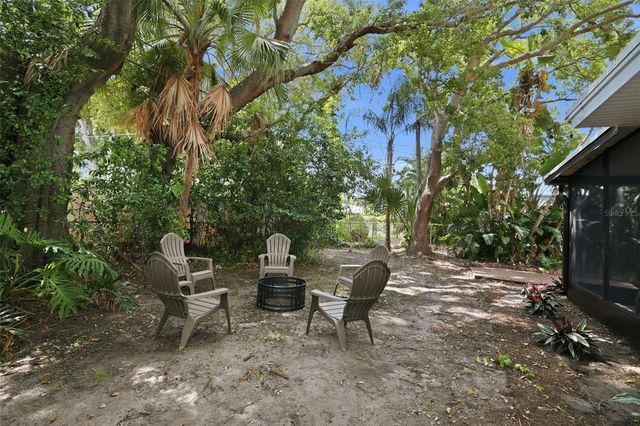 1360 IRVING AVENUE, Clearwater, FL 33756