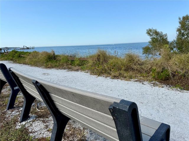 6819 11TH AVENUE NW, Bradenton, FL 34209